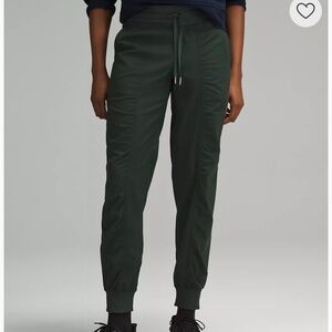 Womens dance studio mid rise green Jogger Pants